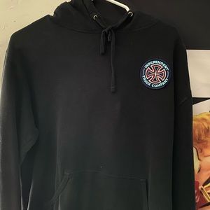 INDEPENDENT HOODIE